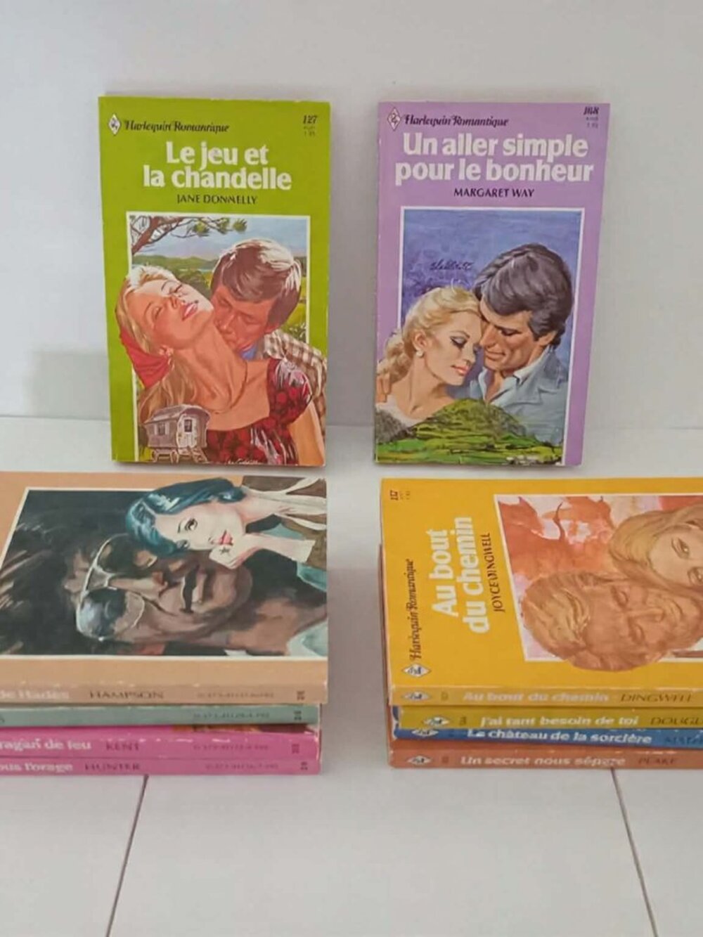 Harlequin Romantique Paperbacks Lot #1 of 10 French Books 1980s No Inscriptions